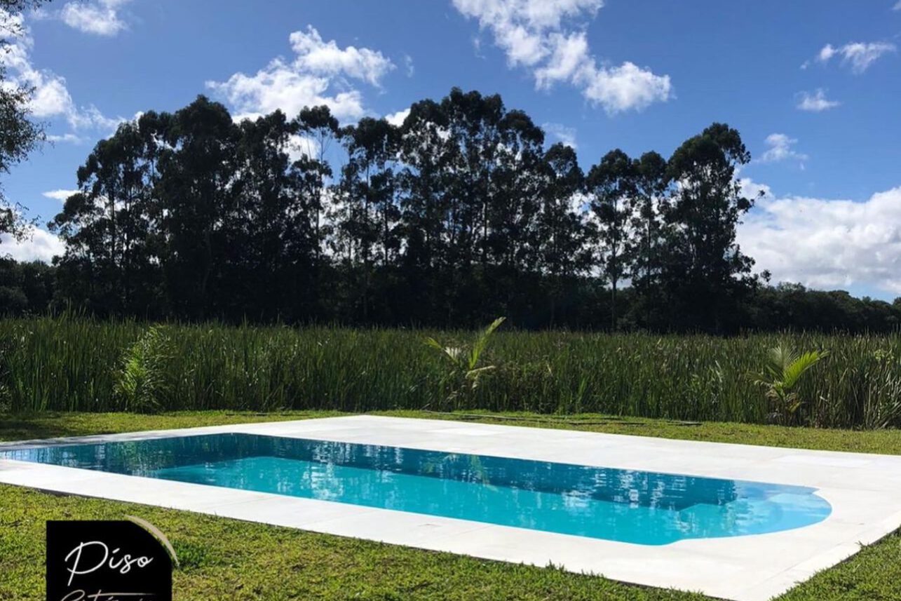 piso atermico, borda atermica, piscina