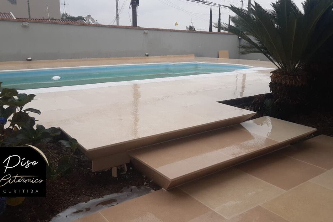 piso atermico, borda atermica, piscina