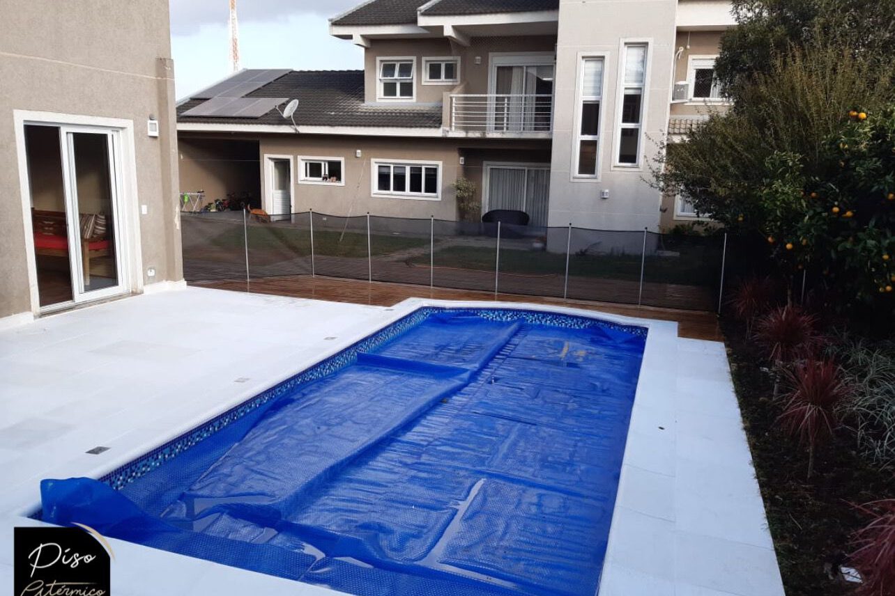 piso atermico, borda atermica, piscina